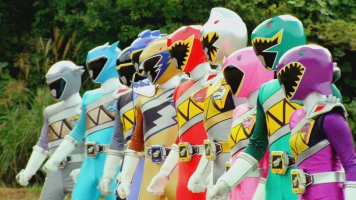 Buy and sell Power Rangers Dino Charge movies cheap and complete (4)
