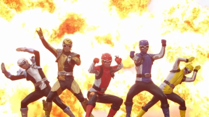 Buy and sell Tokumei Sentai Go-Busters movies cheap and complete (5)