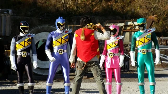 Buy and sell Zyuden Sentai Kyoryuger movies cheap and complete (3)